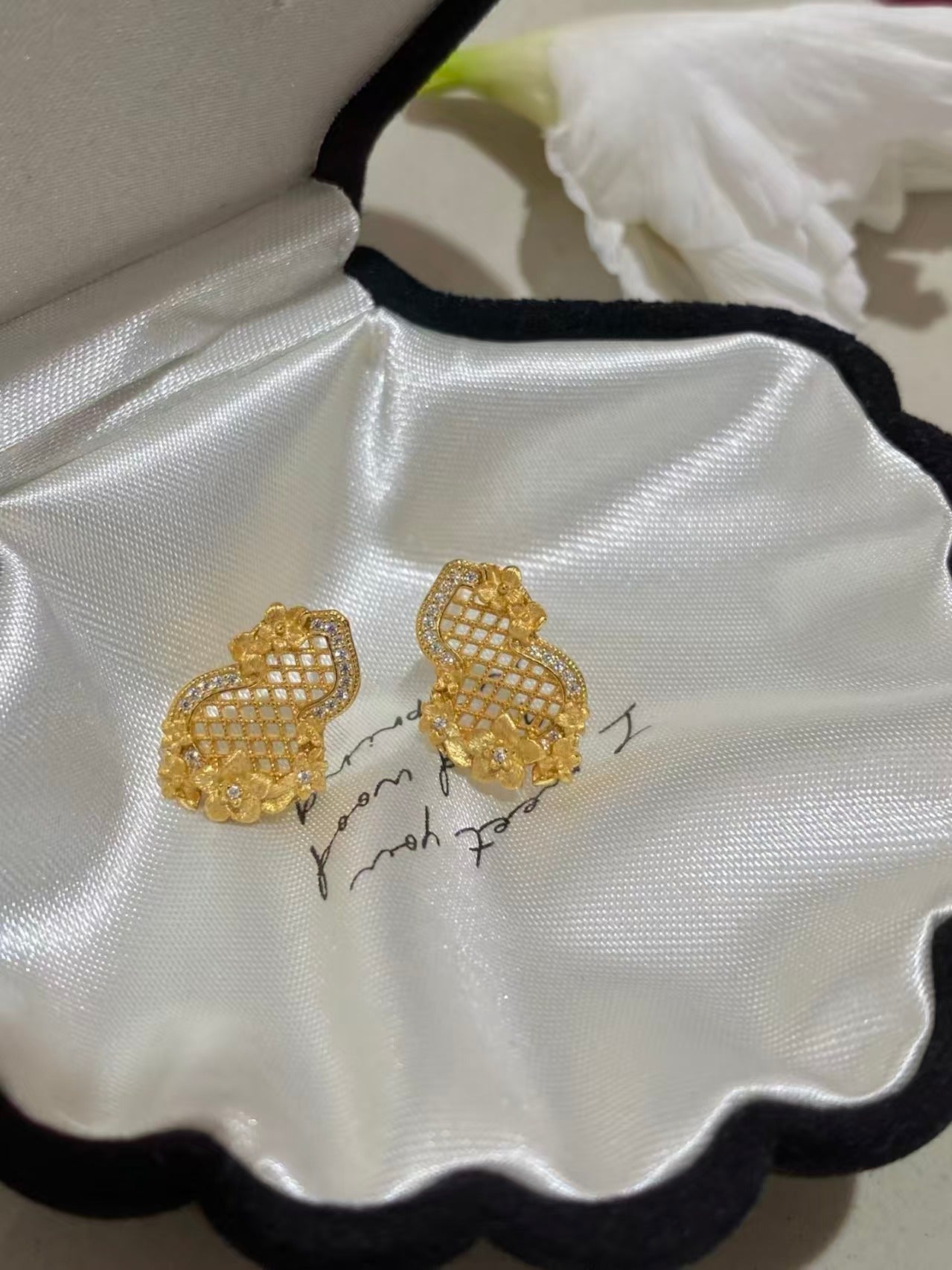 Floral Lattice Gold Stud Earrings – 925 Silver & 18K Gold Plated