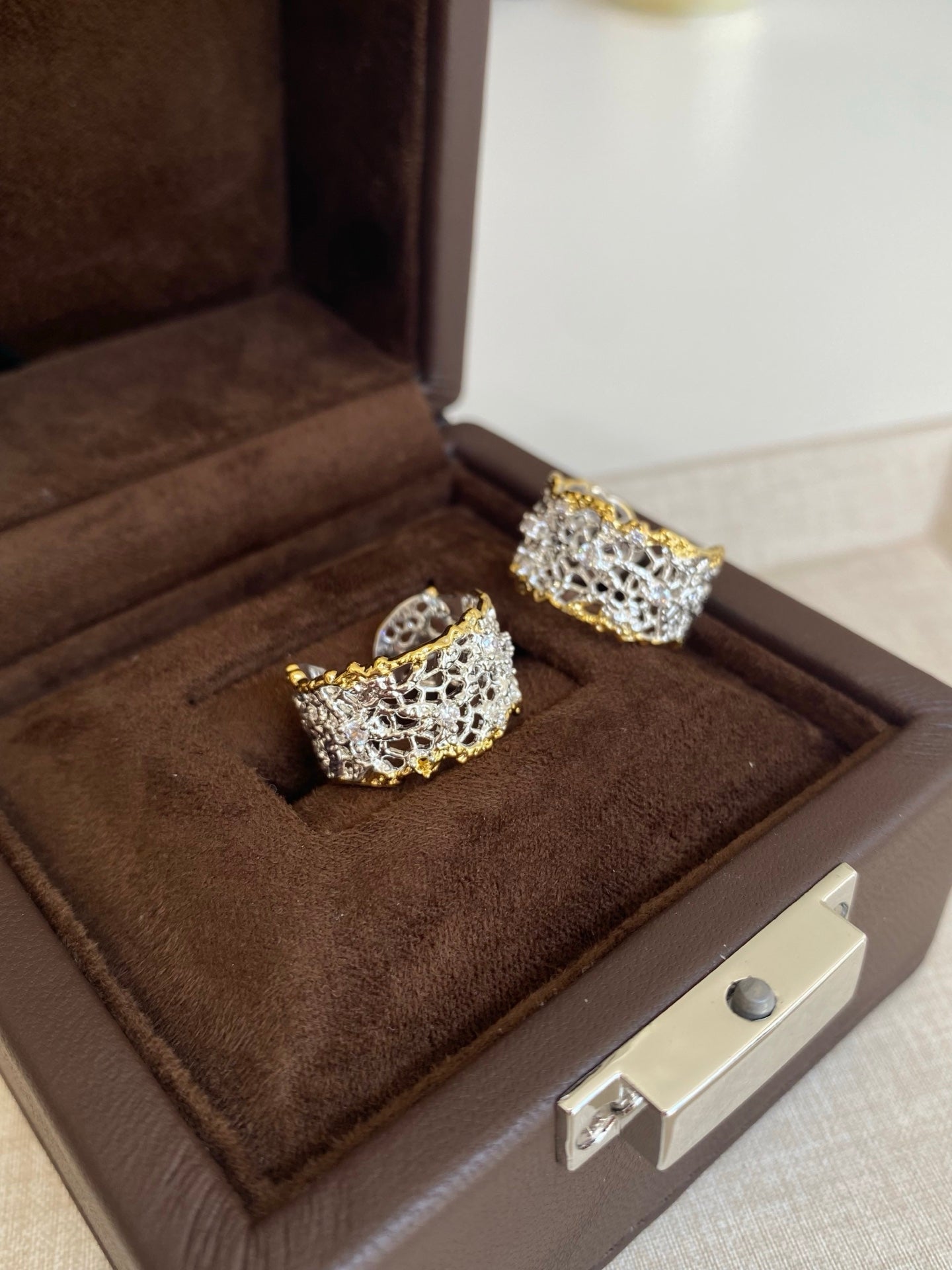 Lace Filigree Two-Tone Ring – 18K Gold Plated & Crystal