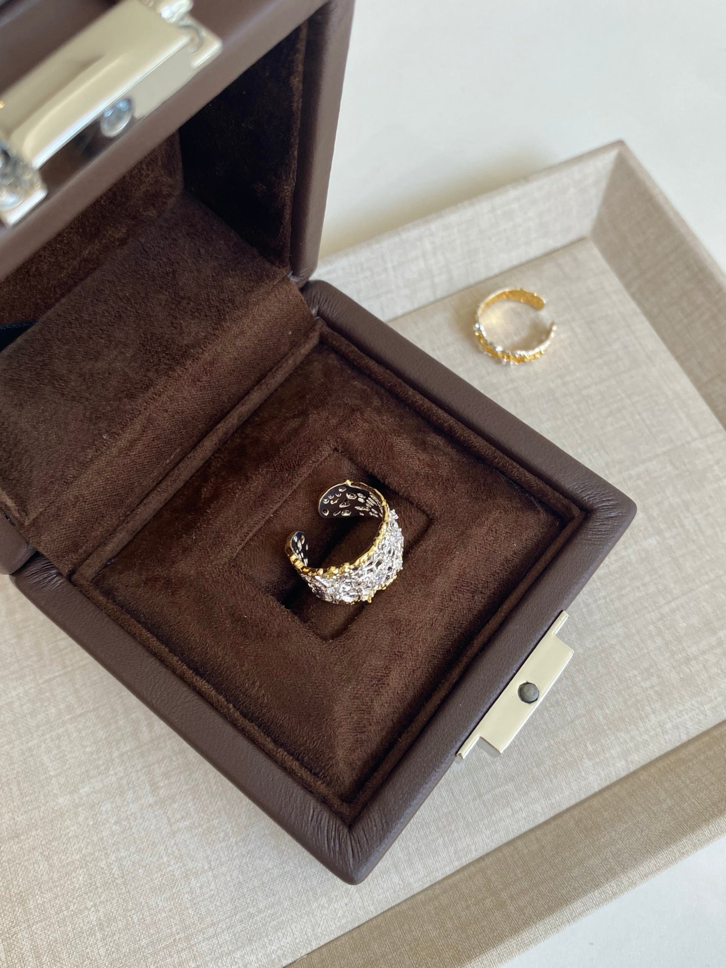 Lace Filigree Two-Tone Ring – 18K Gold Plated & Crystal
