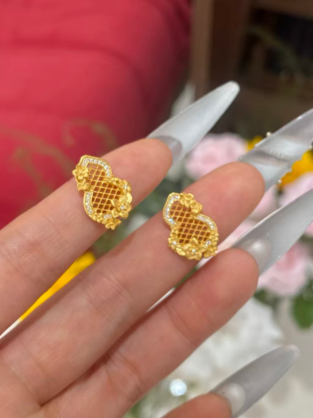 Floral Lattice Gold Stud Earrings – 925 Silver & 18K Gold Plated